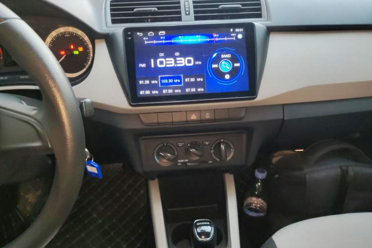 Used Skoda Fabia 2017 1.4L Automatic Car Enjoy Edition
