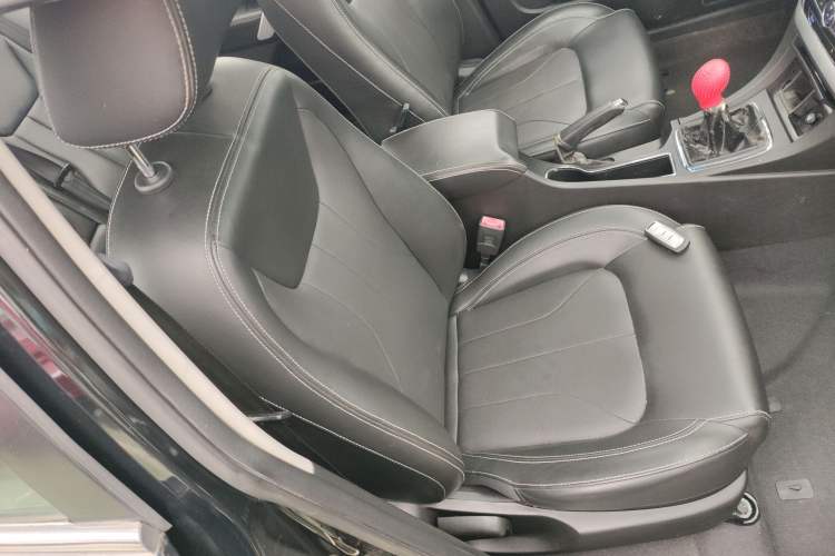 Used Geely Auto Emgrand 2016 Sedan 1.5L Manual Upward Edition