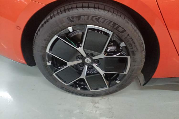 Used  SU7 2024 Rear-Drive Long-Range Intelligent Driving Version