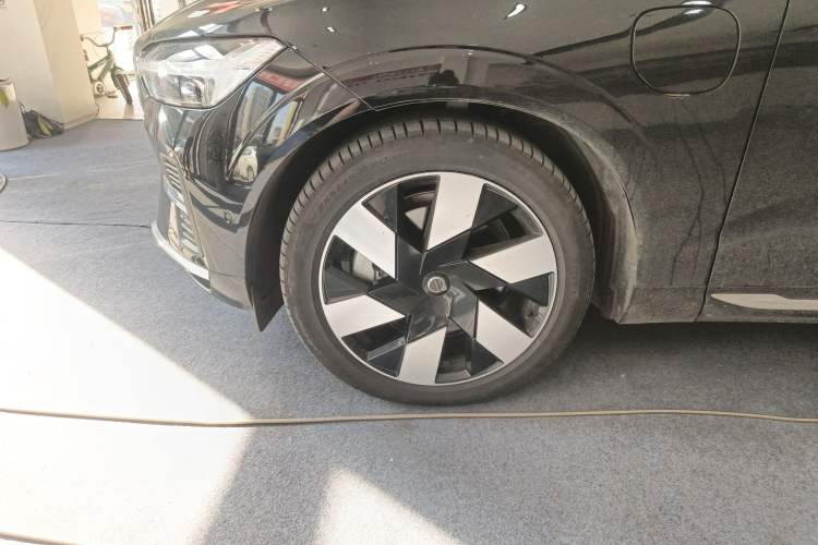 Used Volvo XC60 New Energy 2025 Plug-in Hybrid Long-Range All-Wheel Drive Smart Luxury Edition