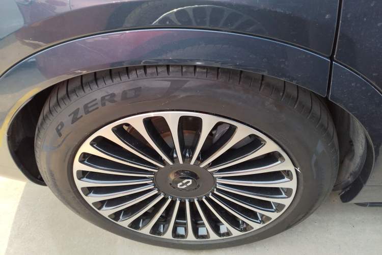 Used Hima AITO M9 2024 Range-Extended Ultra Version 52 kWh 5-Seater Model
