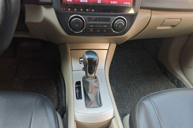 Used Dongfeng Aeolus A60 2014 1.6L Automatic Luxury Model
