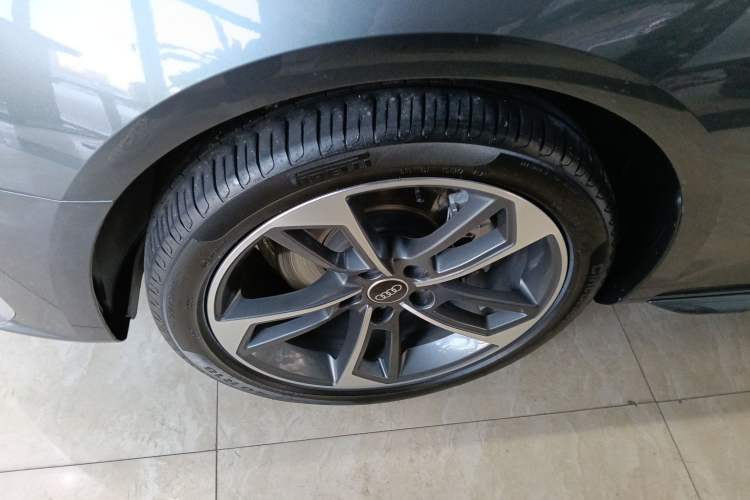 Used Audi A4L 2024 40 TFSI Fashion Dynamic Model