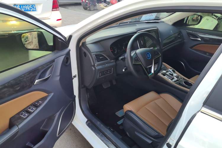 Used BYD Qin New Energy 2017 1.5T Prestige Model
