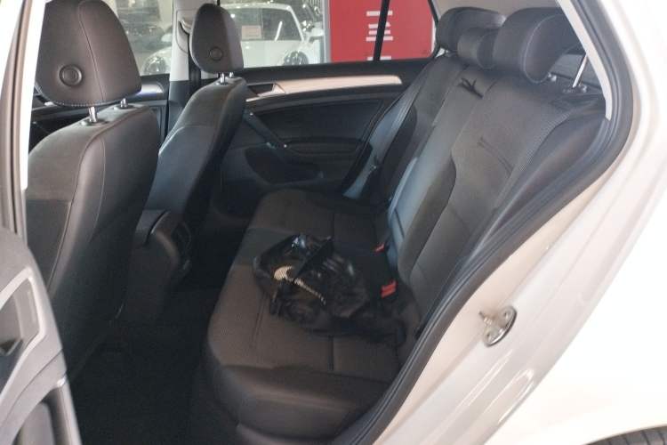 Used Volkswagen Golf Pure Electric 2020 Chari
