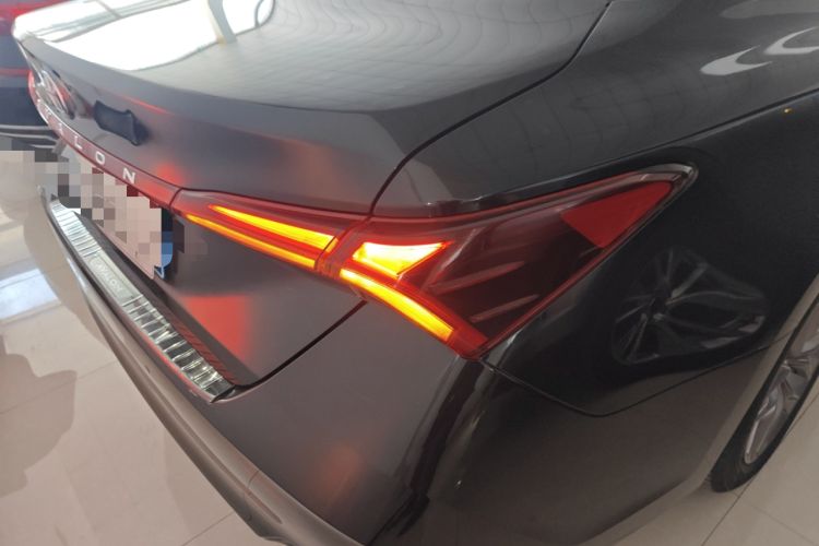 Used Toyota Avalon 2019 2.0L Ambition Edition China VI
