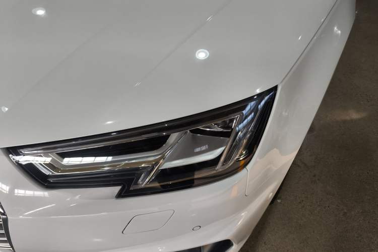 Used Audi A4L 2019 40 TFSI Fashion Edition China VI Emission Standard