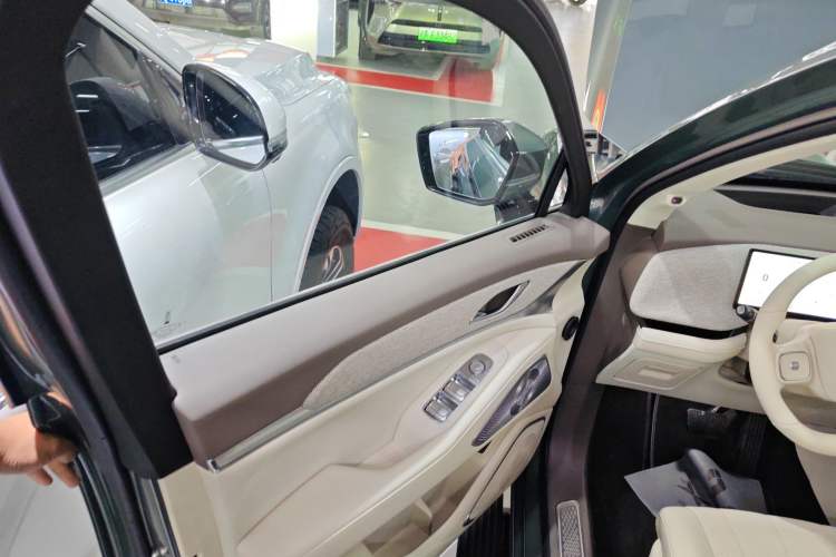 Used Wey Lanshan 2025 Four-Wheel Drive Ultra