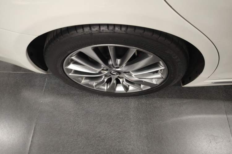 Used Infiniti Q50L 2018 2.0T Enjoyment Version China VI Standard
