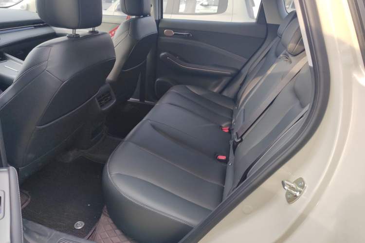 Used Baojun Baojun E6 
