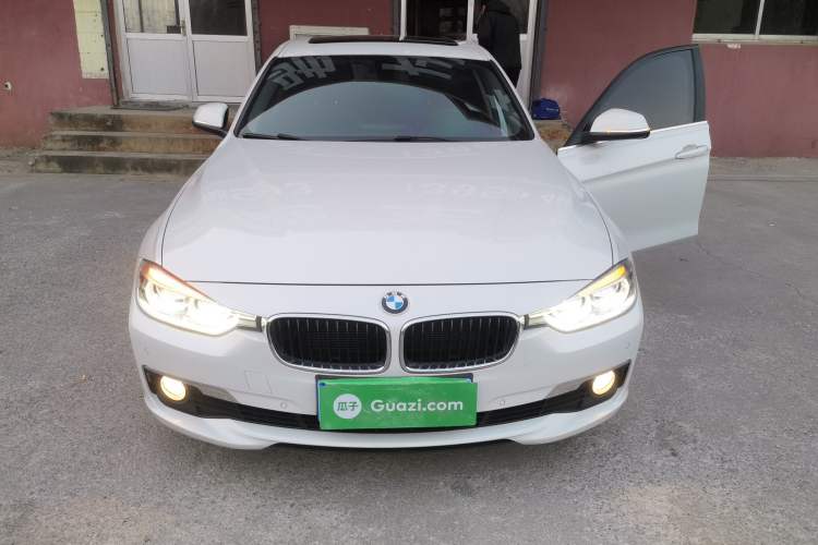 Used BMW 3 Series 2016 320Li Ambition Model

