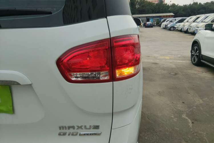 Used SAIC MAXUS G10 2019 PLUS 2.0T Automatic Elite Edition China VI Standard
