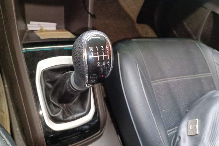 Used Baojun 310W 2017 1.5L Manual Comfort Model China V Standard