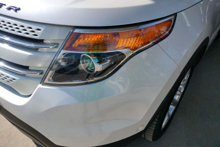 Used Ford Explorer 2013 3.5L Deluxe Model
