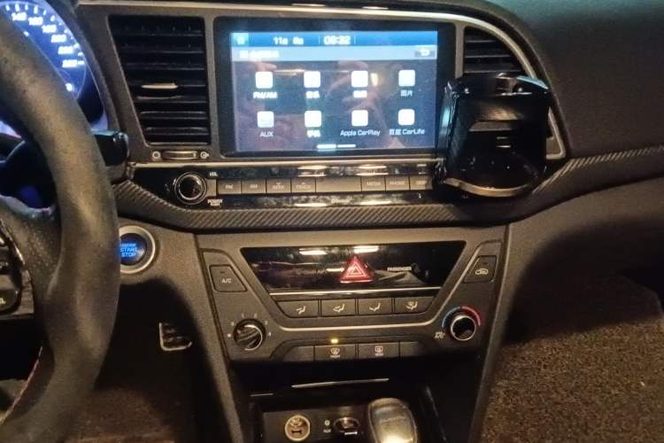 Used Hyundai Elantra 2016 1.4T Dual-Clutch Xuan Dong · Dynamic Version