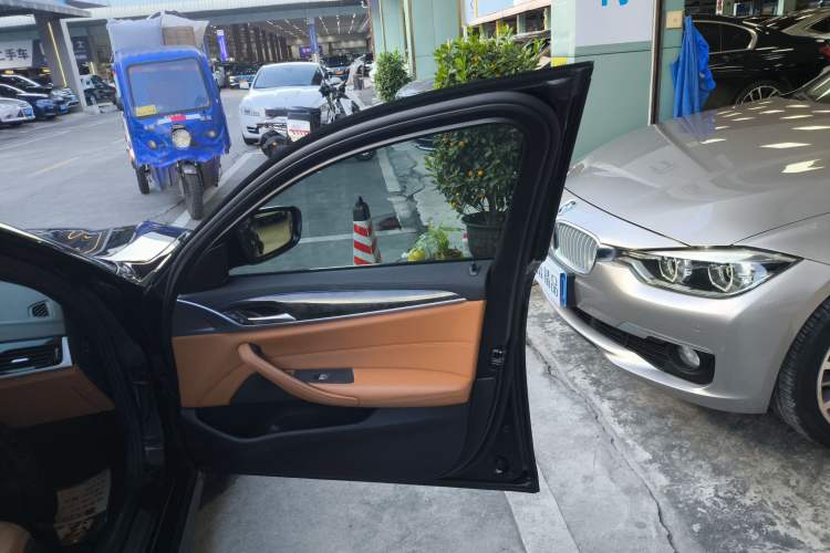 Used BMW 5 Series 2018 Revised Version 530Li Leading Edition Luxury Package
