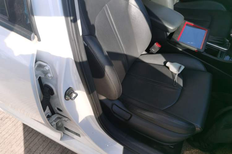 Used Kia K5 2016 1.6T Automatic LUX
