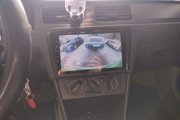 Used Volkswagen Santana 2015 1.4L Manual Fashion Edition
