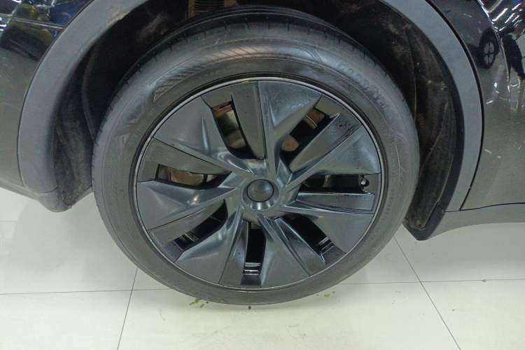 Used Tesla Model Y 2024 Rear-Wheel-Drive Version
