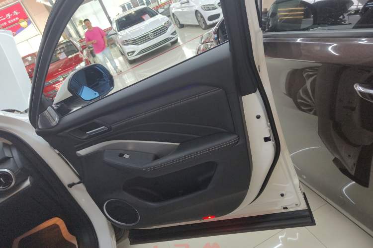 Used Wey VV6 2018 2.0T Four-Wheel Drive Flagship Version China V Standard
