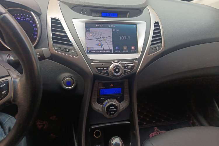 Used Hyundai Elantra 2013 1.6L Automatic Luxury Model
