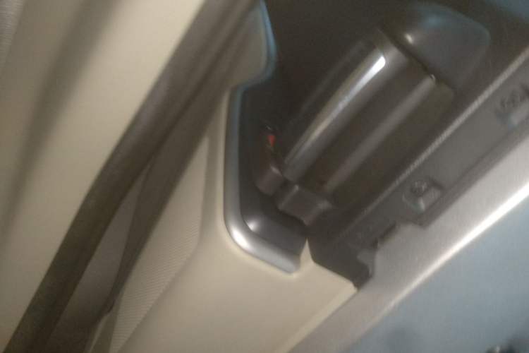 Used Buick GL8 2018 28T Luxury Model China VI Standard