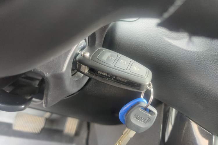 Used Ford Focus 2017 Sedan 1.6L Automatic Fashion Edition Smart Drive Version
