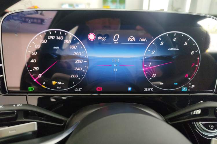 Used Mercedes-Benz E-Class 2025 Facelift E 300 L Luxury Edition
