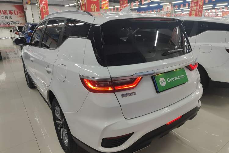 Used Geely Auto Vision X6 2020 1.4T CVT Luxury Edition