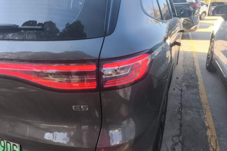 Used  E5 2024 440km Launch Edition