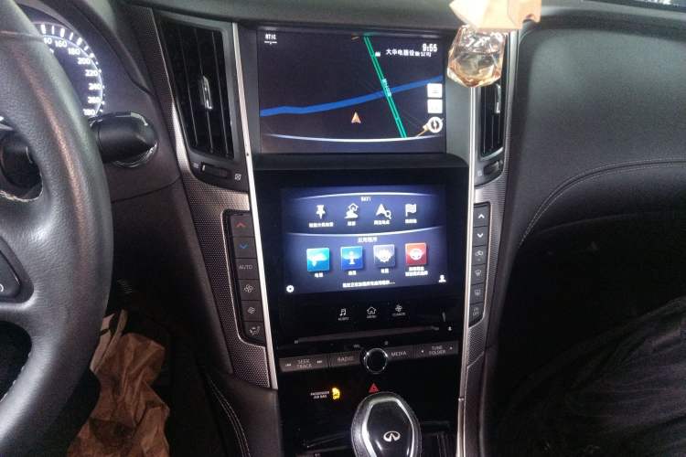 Used Infiniti Q50L 2018 2.0T Enjoyment Version China VI Standard
