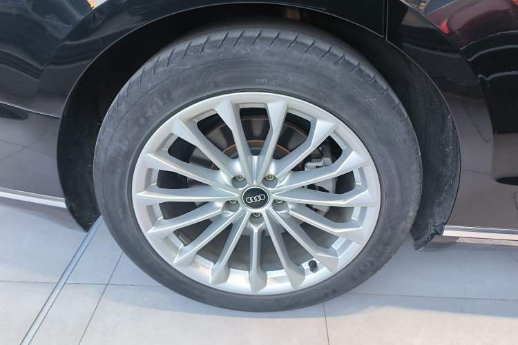 Used Audi A8 2022 A8L 50 TFSI quattro Comfort Edition Collector's Model
