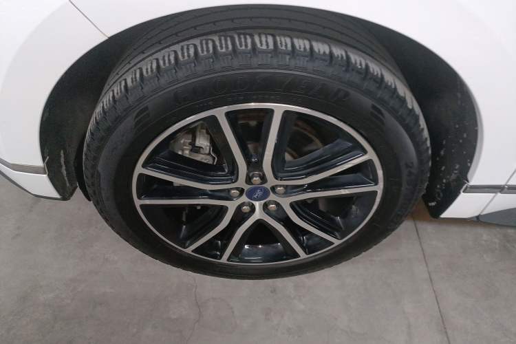 Used Ford Edge 2020 EcoBoost 245 Two-Wheel Drive Titanium 7-Seater
