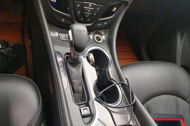 Used Buick Envision 2019 20T Two-Wheel Drive Leading Model China VI Standard
