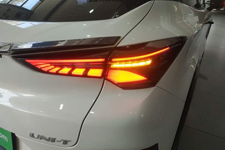 Used Changan UNI-T 2023 2nd Generation 1.5T Luxury Version
