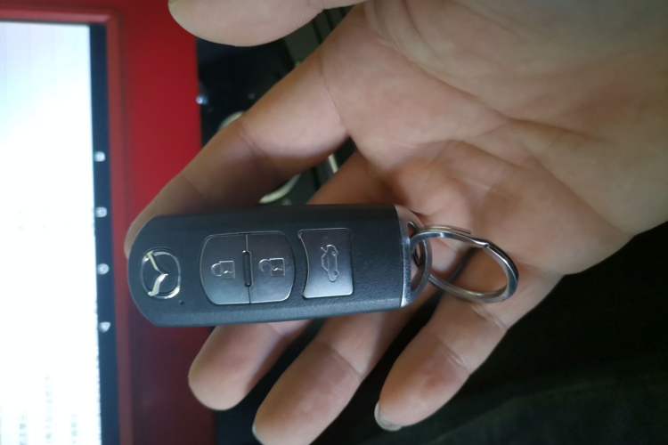 Used Mazda Mazda 3 Axela 2017 Sedan 1.5L Automatic Luxury Model China VI Standard
