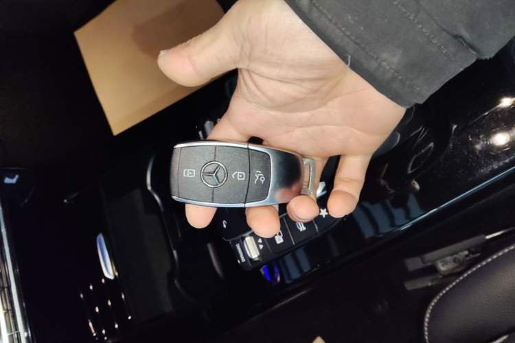 Used Mercedes-Benz A-Class 2022 Revised Version A 200 L Sport Sedan Fashionable Style
