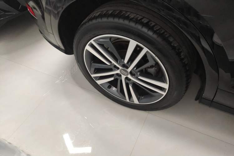 Used Audi Q5L 2020 Updated 40 TFSI Prestige Fashion Edition
