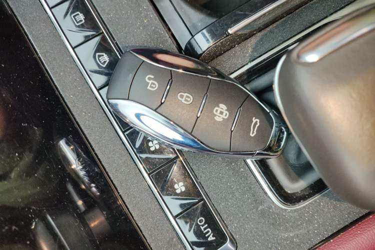 Used Hongqi H5 2024 1.5T DCT Smart Connect Flagship Edition