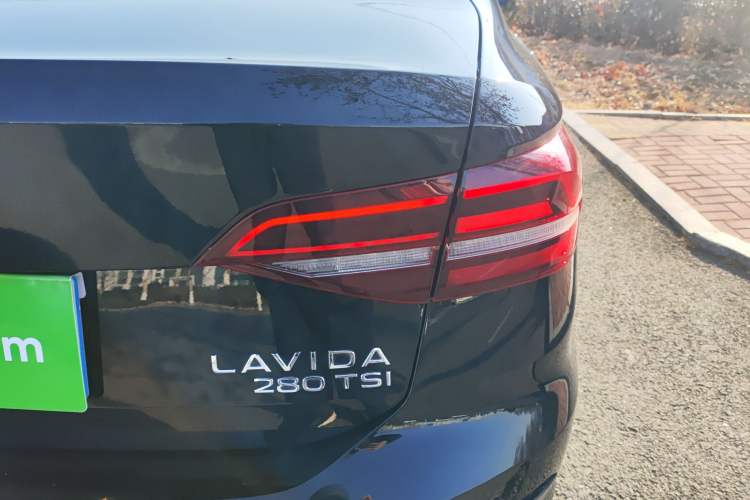 Used Volkswagen Lavida 2022 280TSI DSG Comfort Edition
