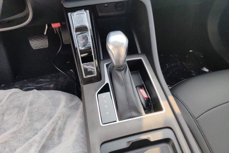 Used Roewe i5 2023 1.5L CVT Luxury Edition