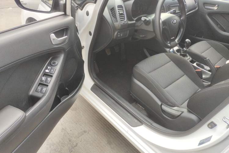 Used Kia K3 2016 1.6L Manual GL
