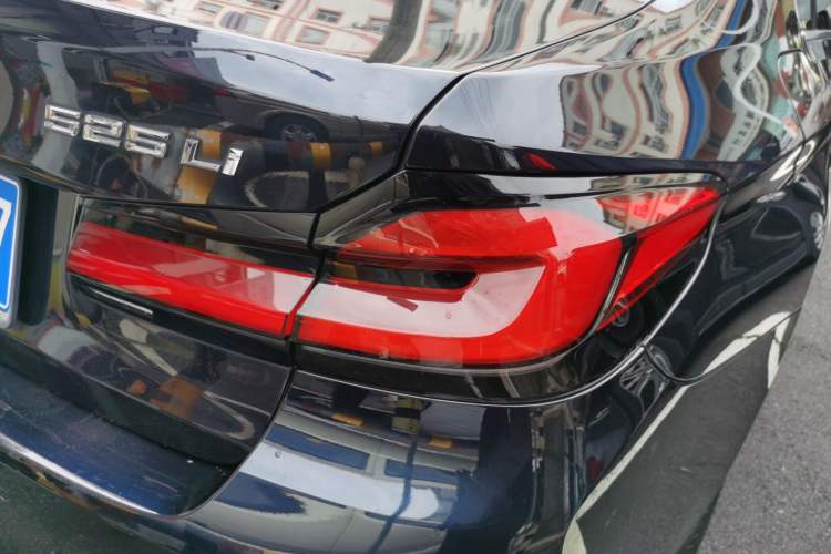 Used BMW 5 Series 2021 525Li Luxury Package