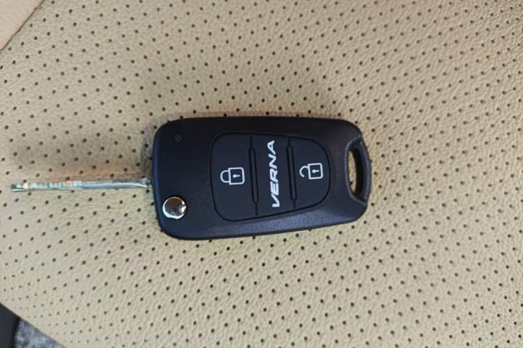 Used Hyundai Verna 2014 1.4L Automatic Smart GLS
