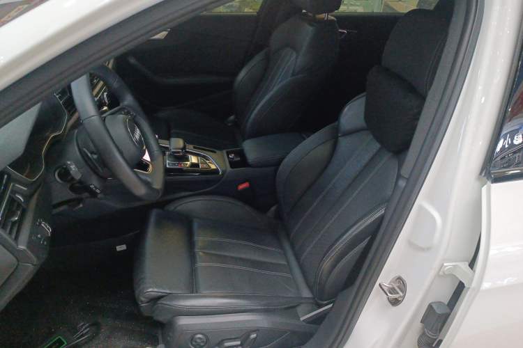 Used Audi A4L 2023 40 TFSI Bang & Olufsen Starry Night Edition