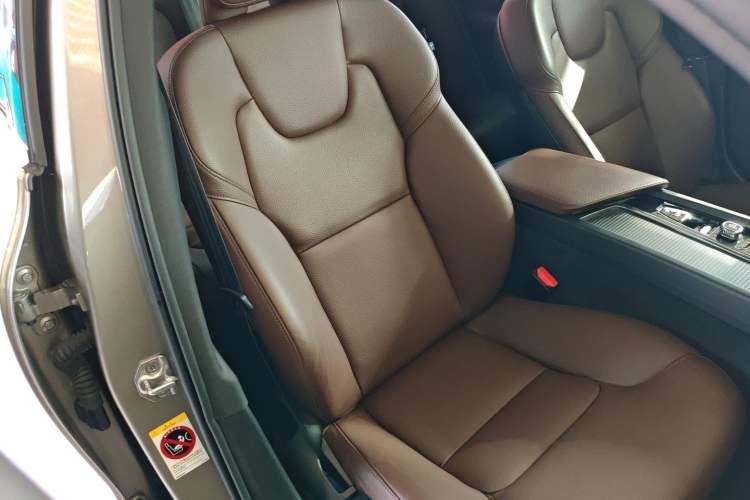 Used Volvo S60 2021 T4 Zhiyi Luxury Edition
