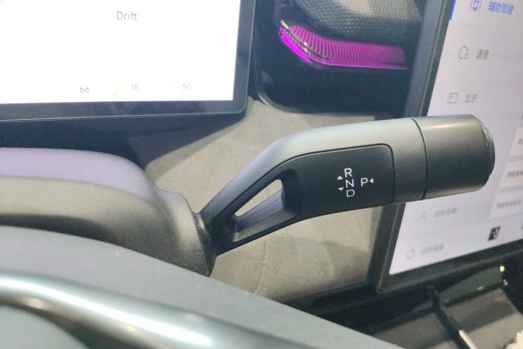 Used Lynk & Co 08 EM-P 2023 220km All-Wheel-Drive Performance Halo