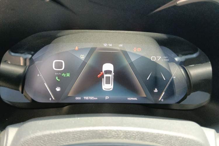 Used Wey VV6 2018 2.0T Two-Wheel-Drive Ultra-Luxury Version China V Standard
