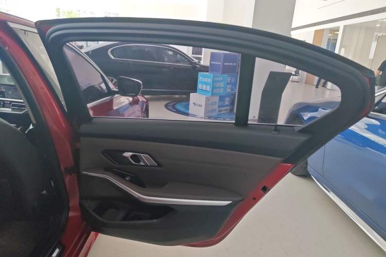 Used BMW 3 Series 2020 Restyled 325Li M Sport Package
