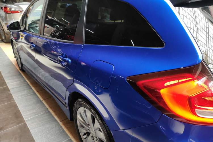 Used Honda Jade 2017 1.8L automatic Comfort version 5 seats
